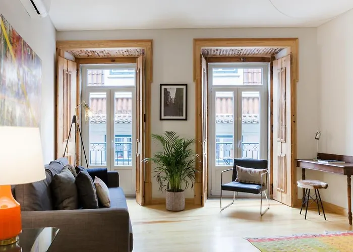 Charming Flat With Balconies Chiado District 2 Bedrooms & Ac 19th Century Building Appartement Lisboa