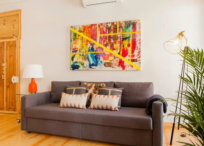 Charming Flat With Balconies Chiado District 2 Bedrooms & Ac 19th Century Building *