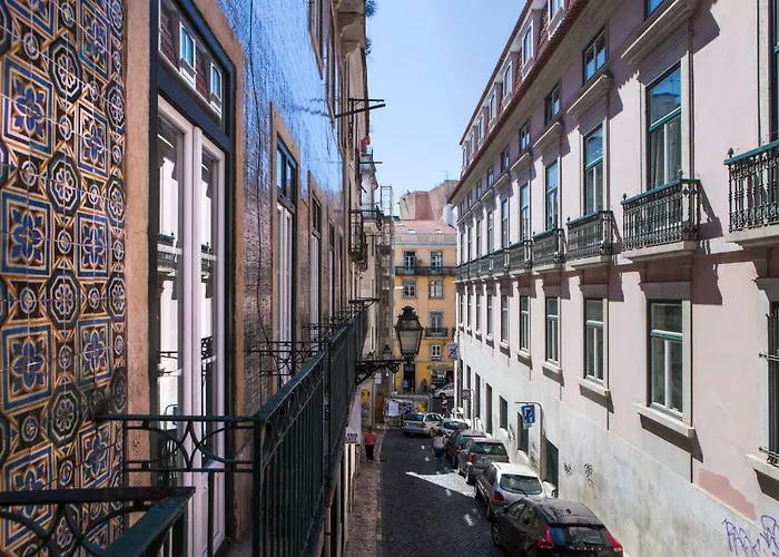 Charming Flat With Balconies Chiado District 2 Bedrooms & Ac 19th Century Building * Lisboa