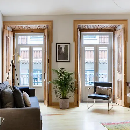 Charming Flat With Balconies Chiado District 2 Bedrooms & Ac 19th Century Building Apartman Lisboa