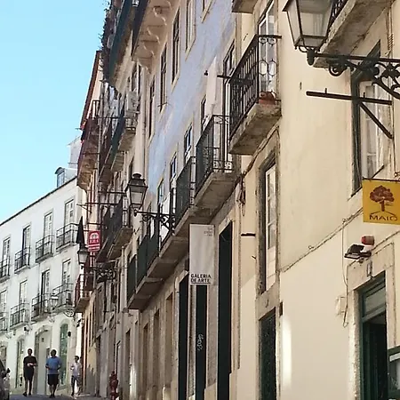 Apartman Charming Flat With Balconies Chiado District 2 Bedrooms & Ac 19th Century Building *