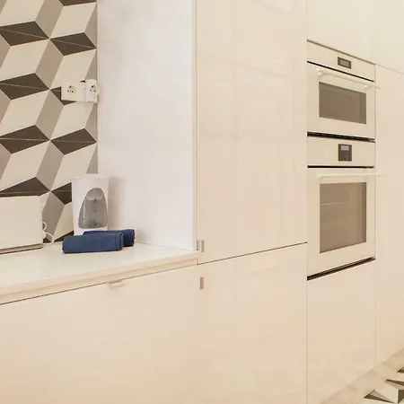 Apartman Charming Flat With Balconies Chiado District 2 Bedrooms & Ac 19th Century Building