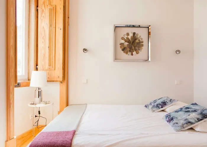 Charming Flat With Balconies Chiado District 2 Bedrooms & Ac 19th Century Building * Lisboa