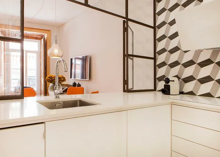 Charming Flat With Balconies Chiado District 2 Bedrooms & Ac 19th Century Building *