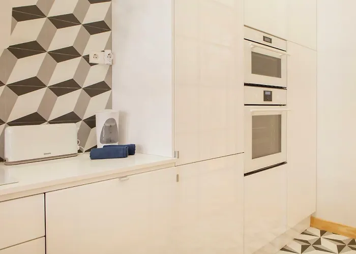 Lejlighed Charming Flat With Balconies Chiado District 2 Bedrooms & Ac 19th Century Building