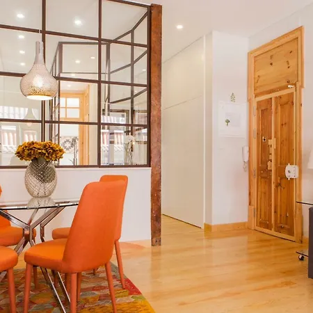 Charming Flat With Balconies Chiado District 2 Bedrooms & Ac 19th Century Building * Lisbon
